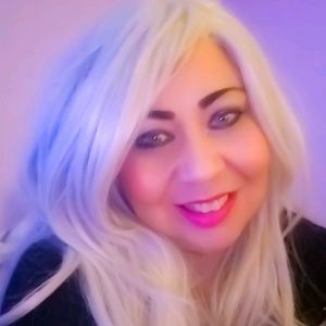 Meet your Posher, Naomi